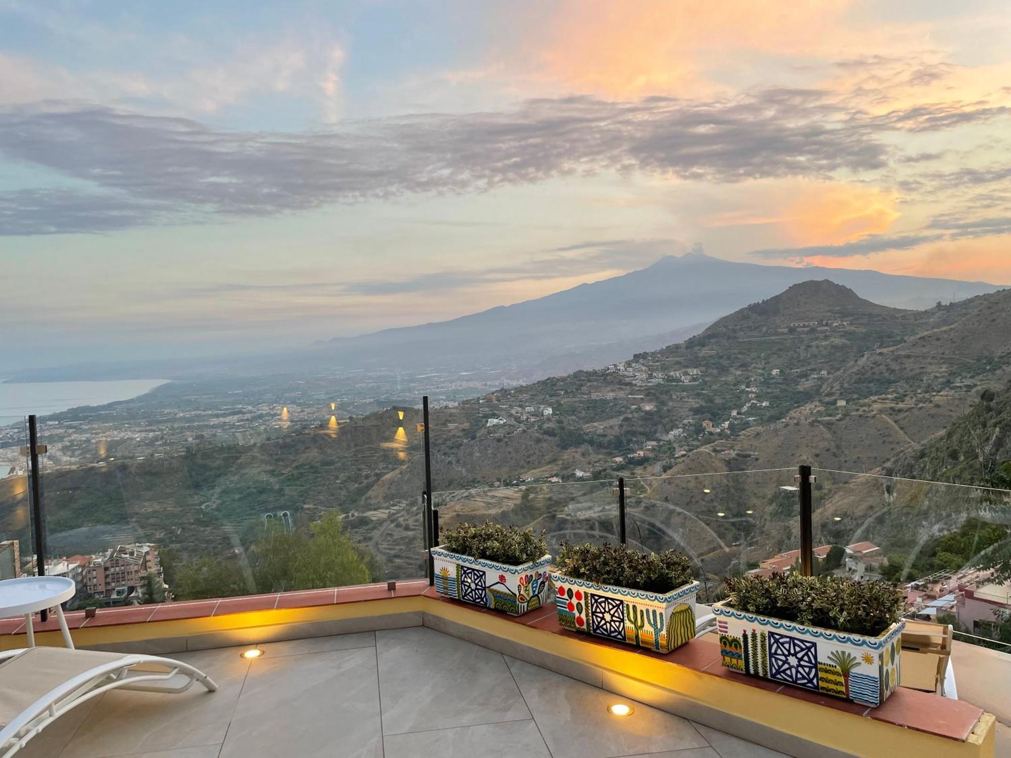 Villa Da Vinci Luxury Panoramic Apartments - Taormina Rooms Collection Exterior foto